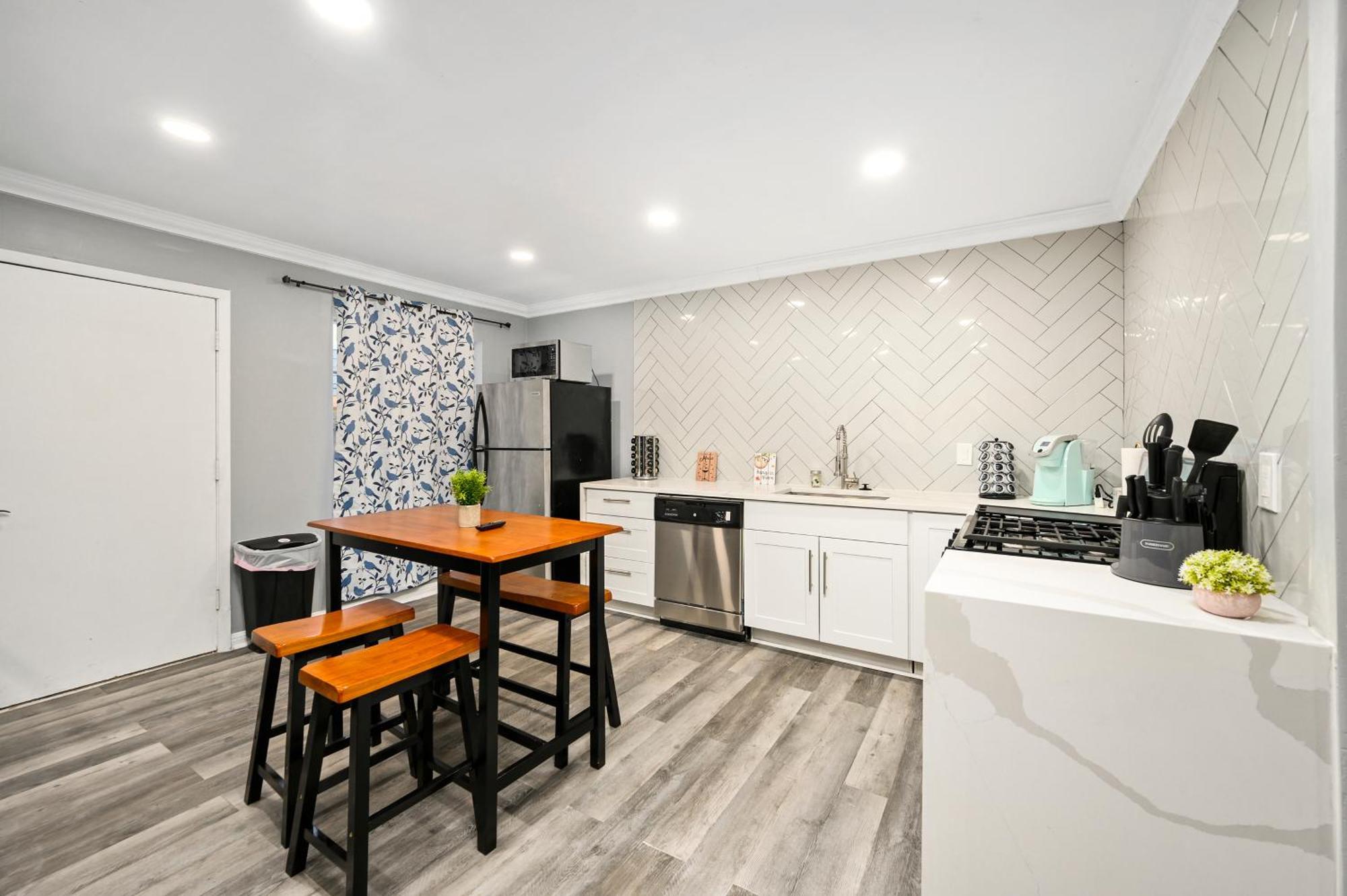 Bright And Modern 1Br Apartment In Central ヒューストン エクステリア 写真