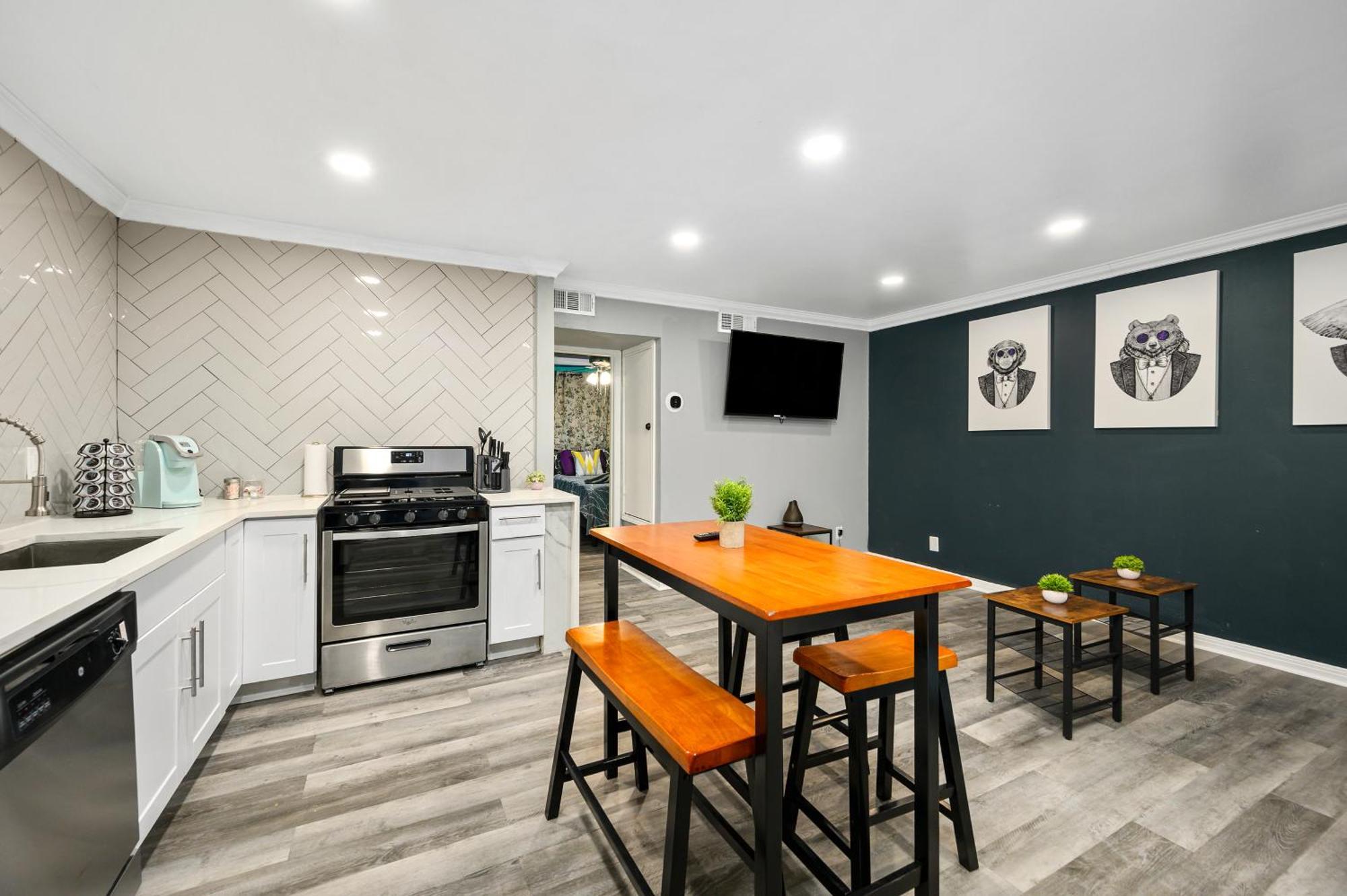 Bright And Modern 1Br Apartment In Central ヒューストン エクステリア 写真